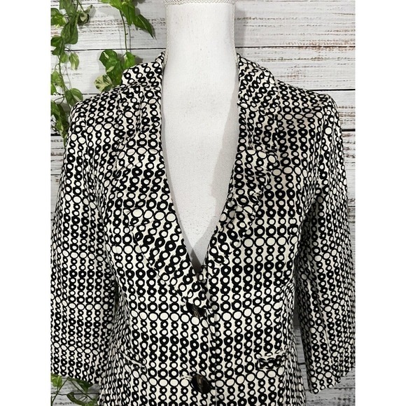 Cabi Blazer Jacket size 4 Black Ivory Circles Stretch Career Casual Collar Boho - Picture 2 of 11